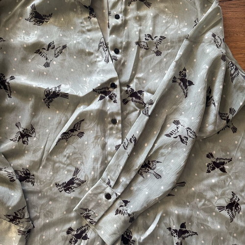 Zara shirt pistachio color with patterns like new, XL