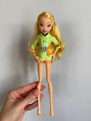 Vintage Stella Winx Club doll Umbrella Spring Showers by Mattel 2007 used