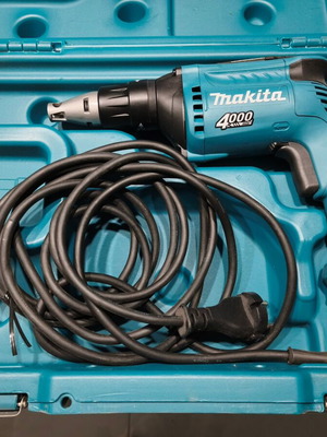 Makita FS4000 Drywall Screwdriver 570W new