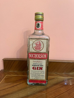 Nicholson Lamplighter London Dry Gin collectible bottle new