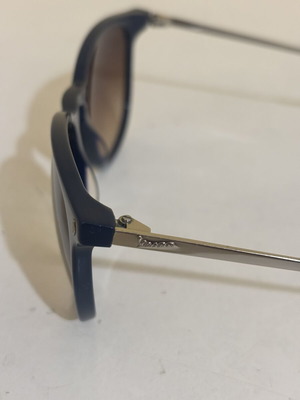 Vespa sunglasses like new, dark blue and silver frame with gradient lenses