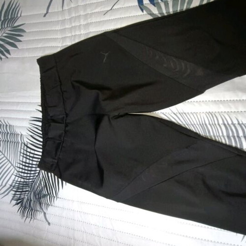 Puma leggings with mesh panels like new, black, size XS