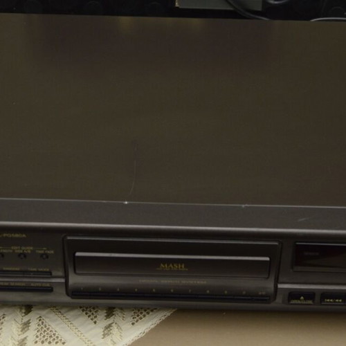 Technics SL-PG580A CD player with analog RCA output