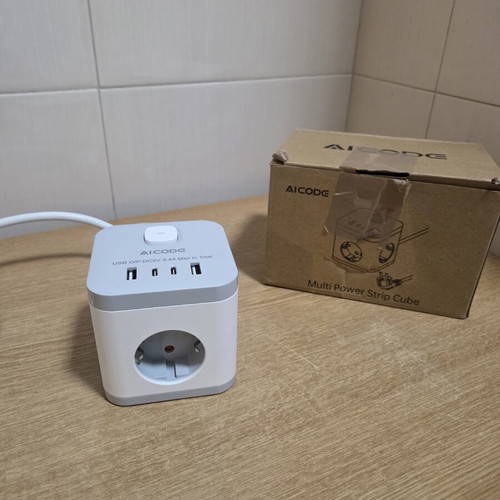 AICODE Cube Power Strip with USB Ports and Overload Protection new