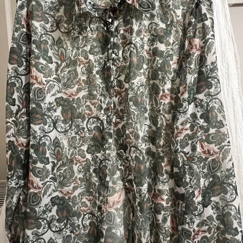 Vassia Kostara Boho shirt new, green with paisley print