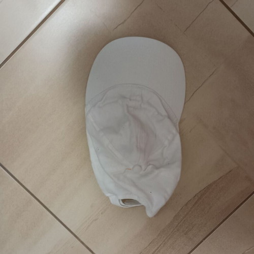 White Jockey Hat like new, adjustable size M, cotton
