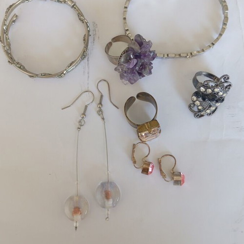 Various jewelry set like new with earrings, rings, and bracelet