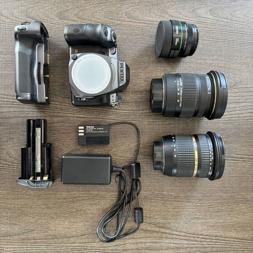 Pentax K-3 Prestige Edition camera like new with 3 lenses
