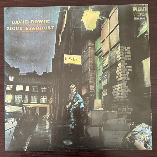 David Bowie The Rise and Fall of Ziggy Stardust vinyl LP like new, rock