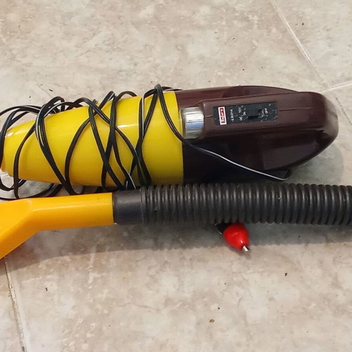Vintage car vacuum cleaner new
