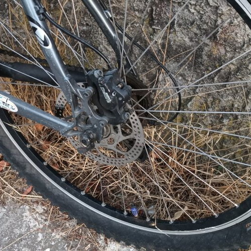 Ideal Tarket 29" Mountain Bike like new, disc brakes, front suspension