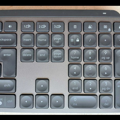 Logitech MX Keys S keyboard like new, QWERTY layout