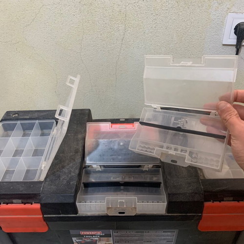 Large plastic toolbox like new with removable compartments