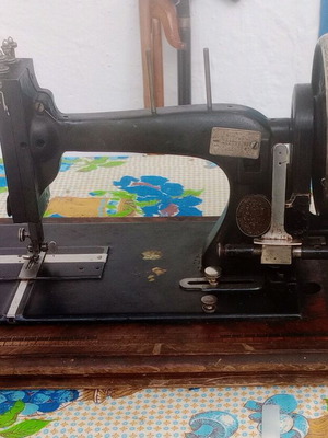 Winselman hand-crank sewing machine, Germany 1890, functional
