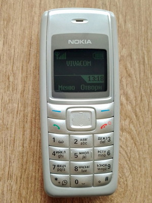 Nokia 1110 like new with inverse display, gray
