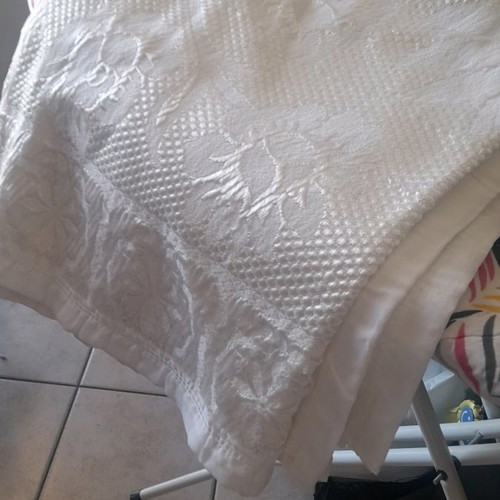 Summer woven blanket new white 2.2×1.90