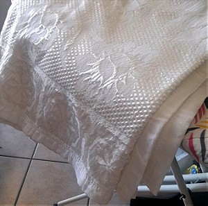 Κουβέρτα καλοκαιρινή υφαντή  ολοκαίνουρια  άσπρη 2,2 × 1,90