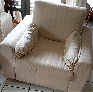 Καναπές τριθέσιος + καναπές διθέσιος + πολυθρόνα, λευκά, δίνονται μαζί