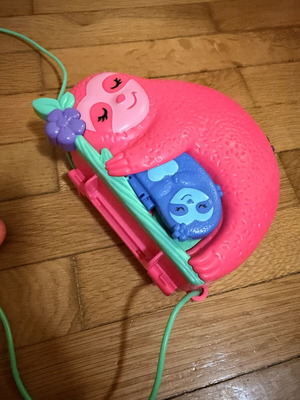 Polly Pocket Sloth Family Compact used, Mattel