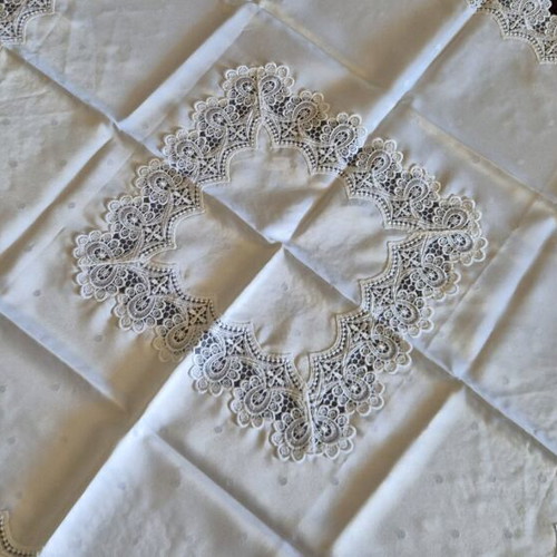Set of white satin tablecloth and table cover new