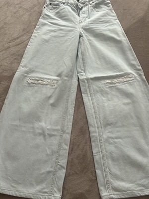 Lee wide leg jeans, size 27, like new