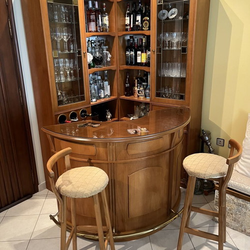 Luxury Bar Set 3 Pieces with 2 Showcases, Lighting, Counter & 2 Stools Like New