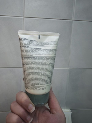 Clinique face scrub