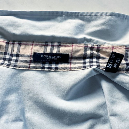 Burberry classic women's baby blue shirt used, size XL