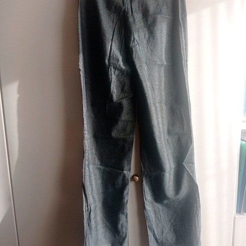 Raxevsky women's pants used, missing button