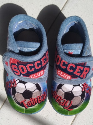 Adam's Kids slippers size 22 like new, blue multicolor
