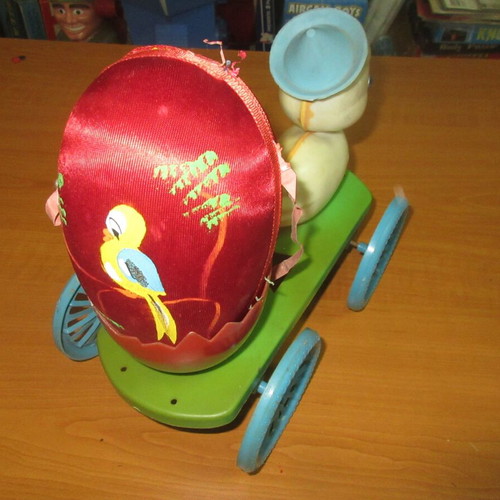 Greek Easter Pull Toy 70s like new