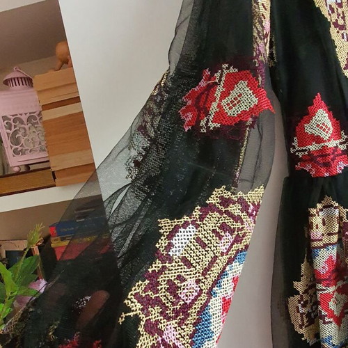 Long embroidered dress new, size M, multicolored