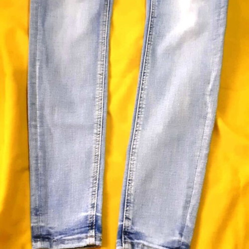 Stradivarius women's light wash skinny jeans pants like new