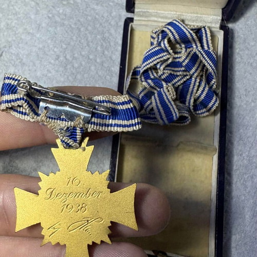 Cross of Honour of the German Mother Gold 1st Class like new
