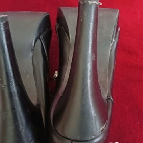 Knee-high boot used, size 40, black