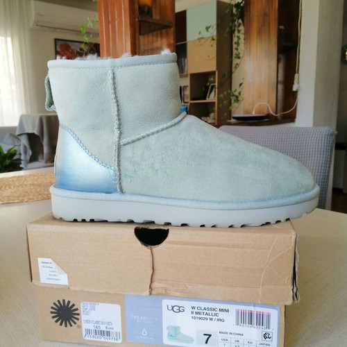 Ugg boots size 38 like new
