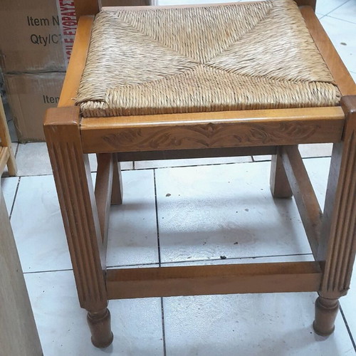 Carved ecclesiastical chair like new