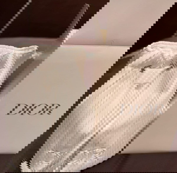 πουγκί Dior αχρησιμοποίητο