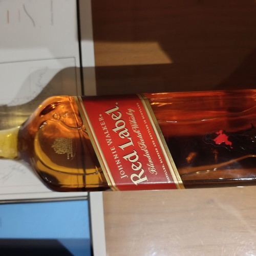 Johnnie Walker Red Label Blended Scotch Whisky 1000 ml sealed