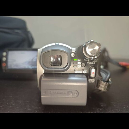 Sony DCR-SR90E camera 120X zoom like new