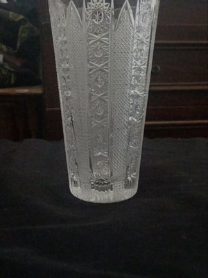 Crystal vase like new
