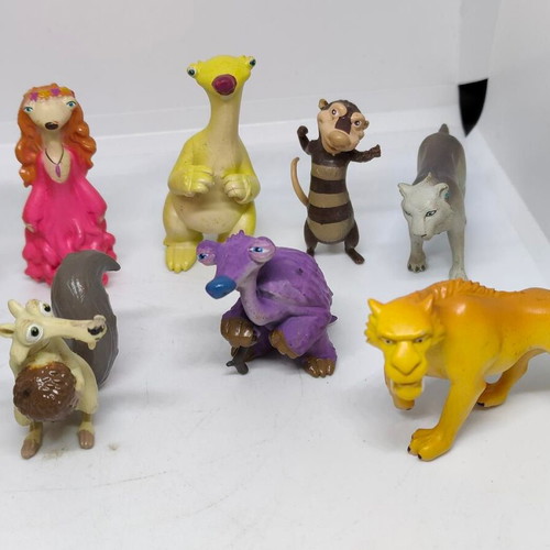 Ice Age collectible figures set of 11, like new