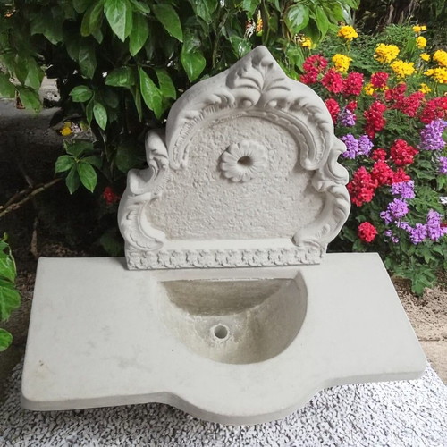 Astrea Garden Outdoor Concrete Wall Fountain new, unpainted