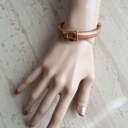 Handmade leather bracelets set of 2 new, pink and brown with gold accents