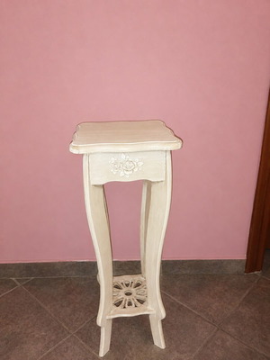 Antique cream furniture with roses