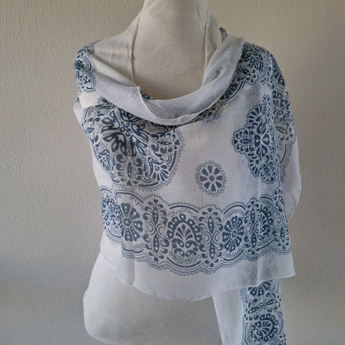 Scarf like new, summer style, white and blue
