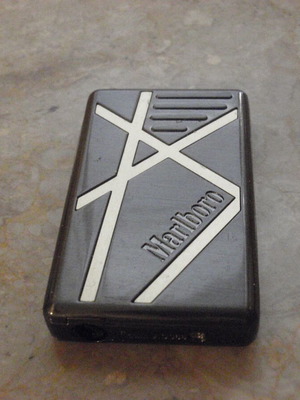 Collectible lighters used, pack of 6 with case