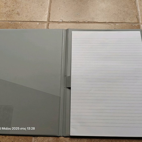 Folder with A4 paper new