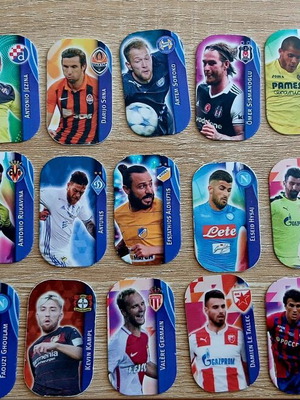 Football tazos season 16-17, excellent condition, small and large