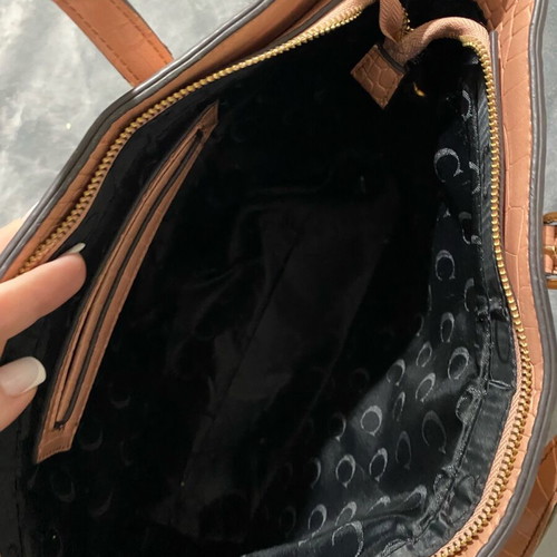 Women's croc pattern bag used in very good condition